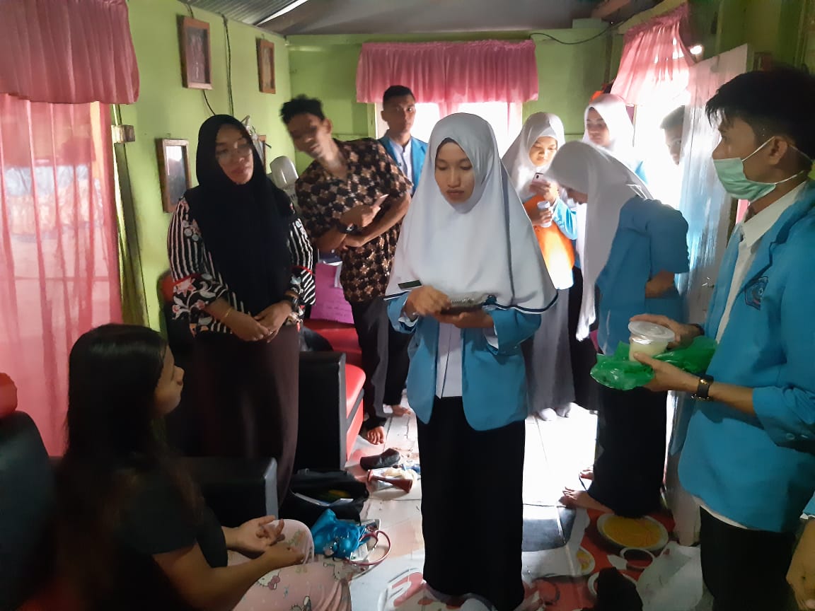PKL Gizi - Kegiatan IPE/C oleh mahasiswa PKL di keluraan Dembe Kec. Kota Barat Kota Gorontalo. Selasa (04-03-2020).